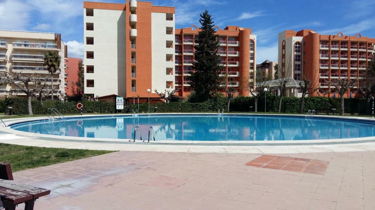 Bonito Apartamento Con Varias Piscinas سالو المظهر الخارجي الصورة