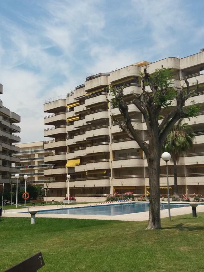 Bonito Apartamento Con Varias Piscinas سالو المظهر الخارجي الصورة